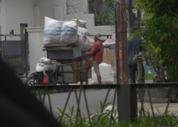 Pemuluh Diperlakukan Seperti Hewan.