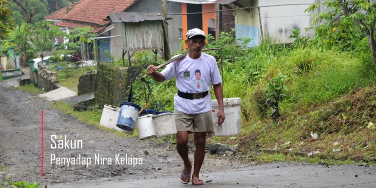 Ahli Sadap Yang Akhirnya Jatuh Dalam Menjalani Tugasnya