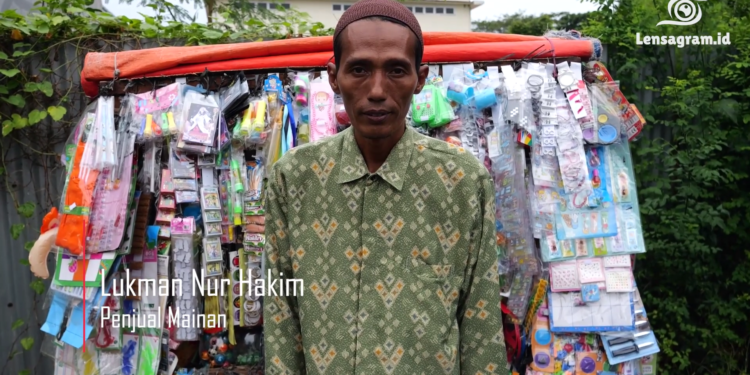 Dampak Smartphone Penurunan Peminat bagi Penjual Mainan