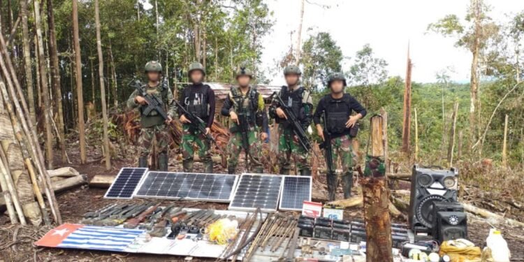 TNI Berhasil menguasai Markas KKB