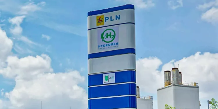 PLN Bangun Stasiun Pengisian Hidrogen