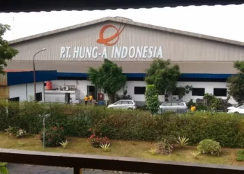 Pabrik Ban PHK 1500 Karyawan