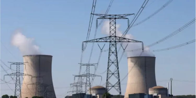 Rusia Amerika Biayai Pembangunan Pembangkit Nuklir