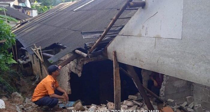 Tanah Longsor Yang Terjadi di Cigudeg