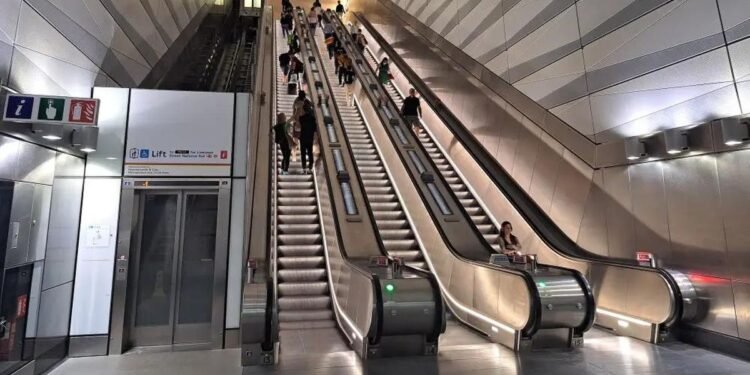 Eksalator di Stasiun Manggarai Mendadak Berbalik Arah