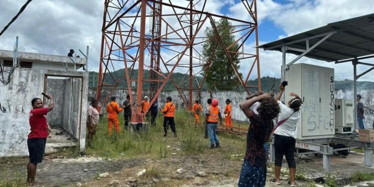 Anggota Basarnas Papua Tewas