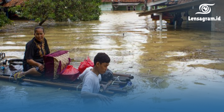 gambar banjir bandang di jawa barat