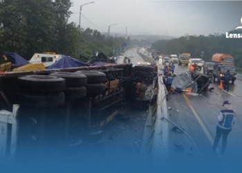 gambar kecelakaan beruntun di tol cipularang KM 92
