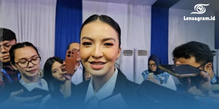 gambar Jebolan Putri Indonesia sekaligus Pemain film 5CM, dilantik menjadi Stafsus Menteri Komdigi