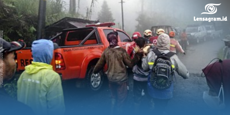 gambar Longsor di Pekalongan: 17 Meninggal Dunia, 8 Orang Masih Hilang