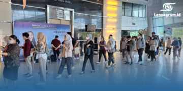gambar Tahun 2024: Gen Z Menghadapi Tren Pemecatan Terbesar di Dunia Kerja