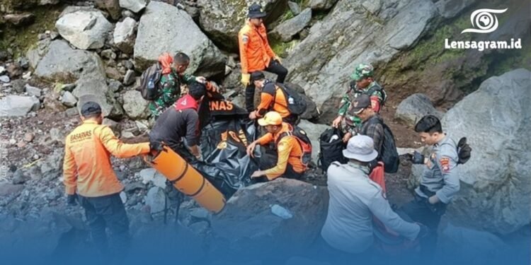 gambar Tragedi Liburan di Bali : Turis Korea Tersesat di Gunung Agung, Ditemukan Tewas