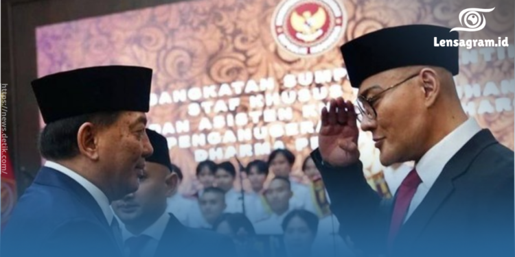 gambar Menhan Sjafrie Sjamsoeddin Lantik Staf Khusus dan Anugerahkan Satya Lencana Dharma Pertahanan Ada Deddy Corbuzier