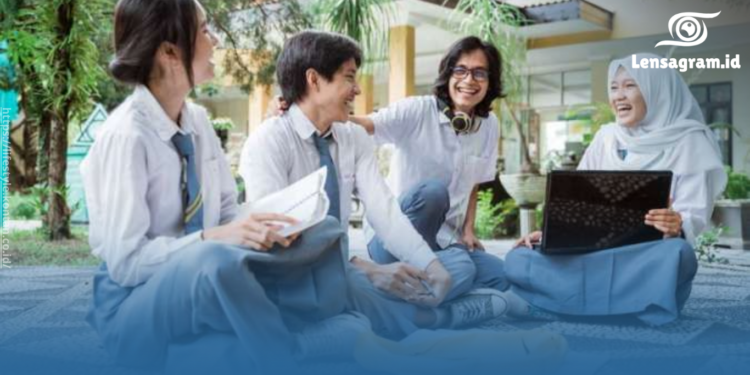 Jawa Timur Jadi Provinsi Terbanyak Lolos SNBP 2025, 27.994 Siswa Masuk PTN