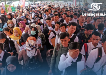 Usia Jadi Penghalang! Cerita Nyata Pencari Kerja Jakarta di Tengah Banyaknya Lowongan