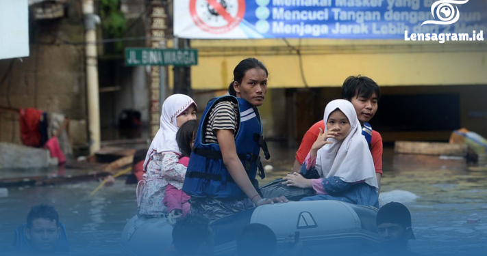 Banjir Berkali-kali di Kebon Pala, Warga Heran: Air Cepat Surut, Tapi Datang Lagi!