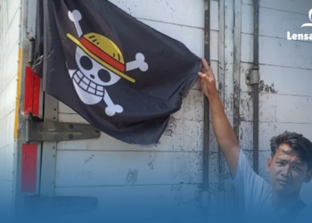 Heboh! Sopir Truk di Bekasi Kibarkan Bendera One Piece, Ternyata Ini Pesan Terselubungnya!