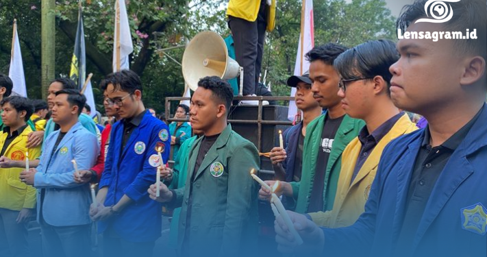 Ribuan Massa Padati Sudirman hingga Kwitang! Jakarta Siang Ini Macet Parah!