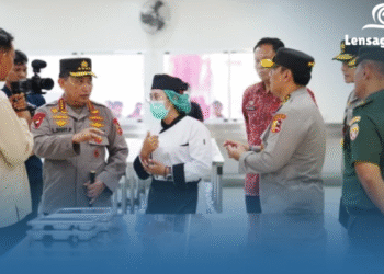 Kapolri Sidak Dapur MBG, Bongkar Fakta Mengejutkan soal Keamanan Pangan Nasional!