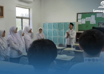 Viral! Metode Rahasia Guru Tangsel Bikin Anak Cerdas Istimewa Semangat di Kelas