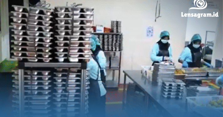 Viral! Cerita Manis di Balik Ompreng Dapur MBG yang Bikin Netizen Meleleh