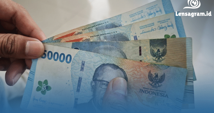 Uang Rp 900 Ribu Langsung Masuk! Begini Reaksi Warga Saat Terima BLT Kesra