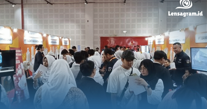 Terungkap! Curhatan Pencari Kerja Jakarta: Di-Ghosting HRD hingga Alasan yang Bikin Gigit Jari!