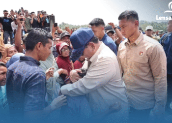 Masuk ke Lokasi Banjir dan Longsor, Prabowo Temukan Hal yang Tak Disangka!