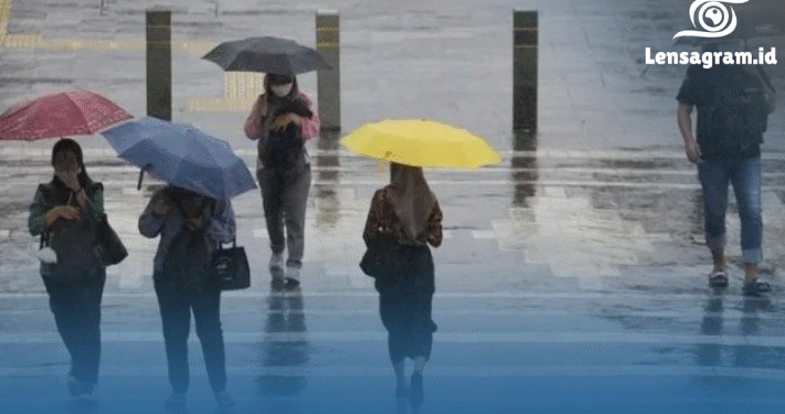 Cuaca Tak Biasa Mengintai Jatim! BMKG Ungkap Ancaman Serius hingga 10 Januari