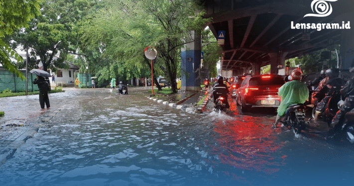 Hujan Lebat Mengintai Jabodetabek, Ini Daftar Wilayah Jakarta yang Sudah Terendam