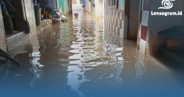 Bukan Sekadar Hujan! Fakta di Balik Banjir Jakarta yang Rendam 12 RT