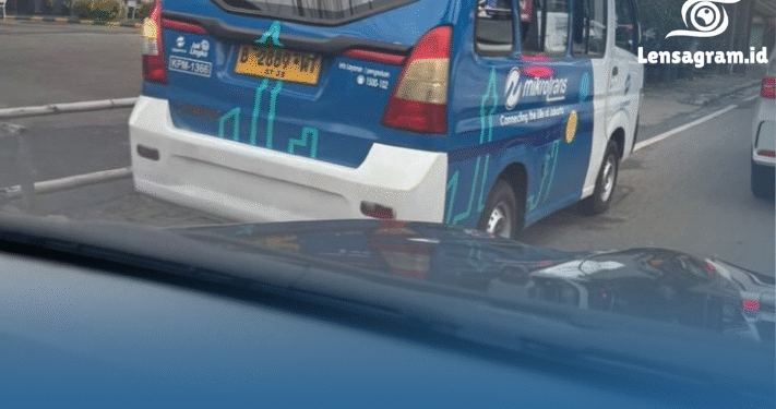 Viral! Aksi Sopir JakLingko Bikin Warga Duren Sawit Waswas, Dilaporkan Lewat Aplikasi Jaki