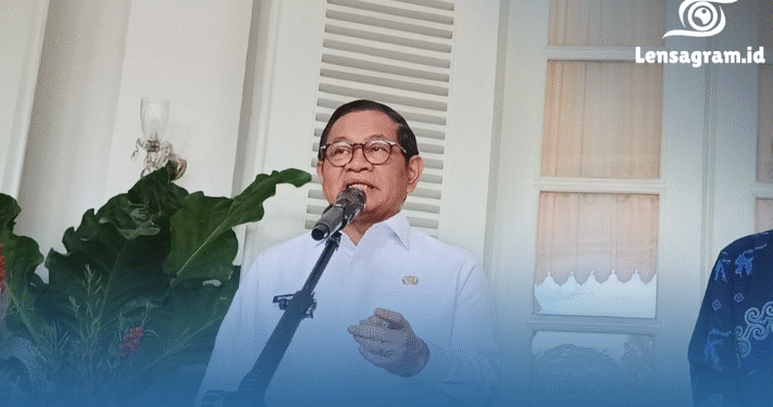 Bukan Sekadar Hujan Biasa! Pramono Resmi Perpanjang WFH dan PJJ