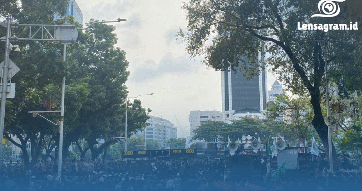 Pagi Ini Jakarta Tak Biasa, Ada Apa? Demo Mahasiswa Bikin Lalu Lintas Kacau
