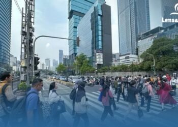 Siap-Siap Kerja dari Rumah Lagi! Kebijakan WFH Demi BBM Segera Berlaku?