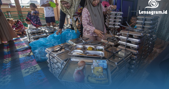 Angka Kepuasan 55% untuk MBG, Publik Terbelah atau Ini Awal Tren Besar?