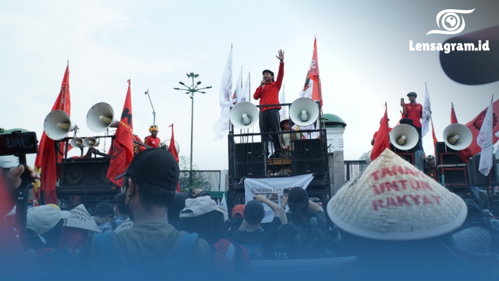 LAUTAN BURUH Kepung DPR! Ada Apa di Balik Aksi May Day 2026 Ini?