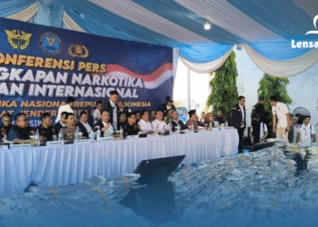 X-ray Tunjukkan Kejanggalan, Gudang 3,37 Ton Ganja Langsung Digerebek! Ini Penjelasan Dirjen Bea Cukai