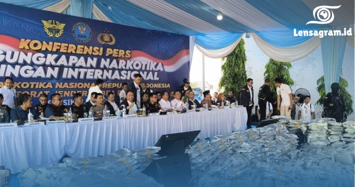 X-ray Tunjukkan Kejanggalan, Gudang 3,37 Ton Ganja Langsung Digerebek! Ini Penjelasan Dirjen Bea Cukai